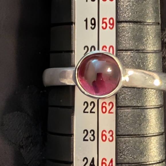 Genuine Garnet Solid Sterling Silver Ring Size 9.5 - Picture 7 of 7
